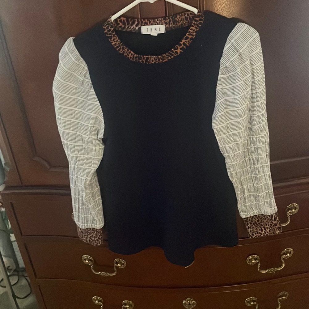 Blouse/sweater